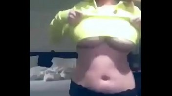Fotos de meninas mostrando o peito