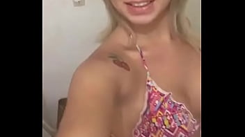 Novinha do bucetão gostoso