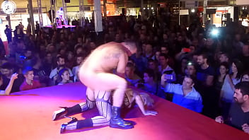 Quero assistir um vídeo pornô